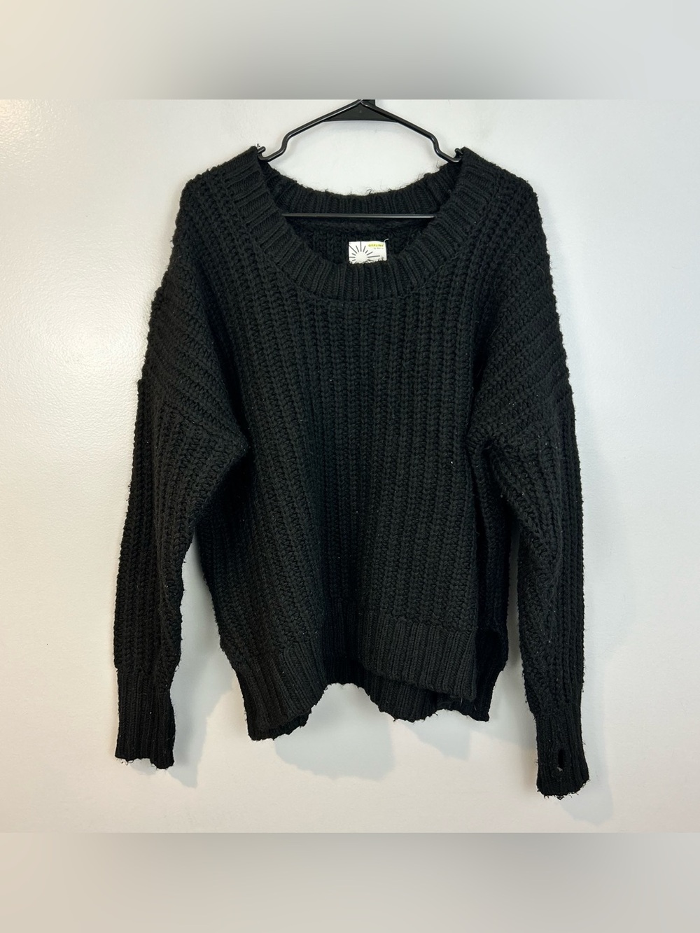 Offline by Aerie Black Chunky V-neck Knit Sweater Size Medium